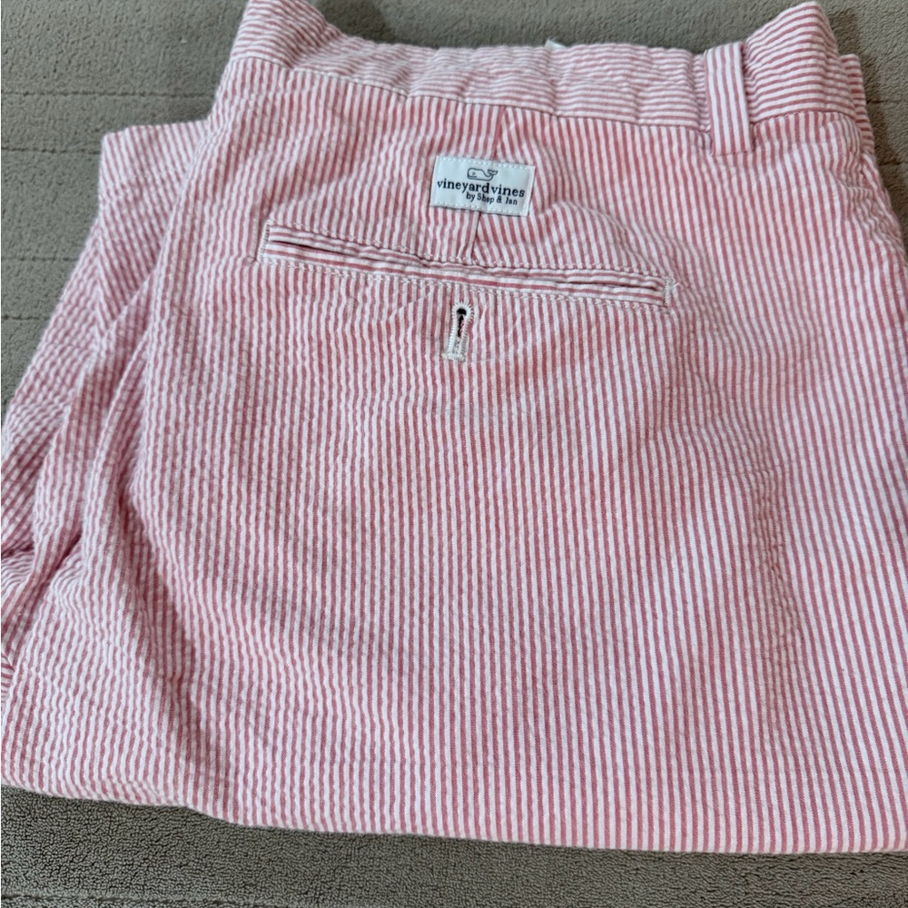 Vineyard Vines Shorts sz 38. Excellent Condition! - Picture 3 of 9